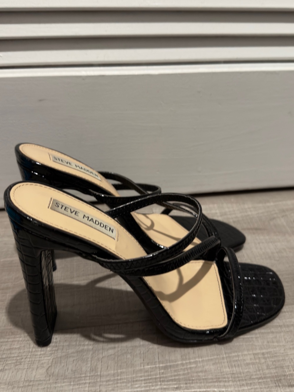 Steve Madden Black Croc-Embossed Strappy Block Heel Sandals - Picture 2 of 2
